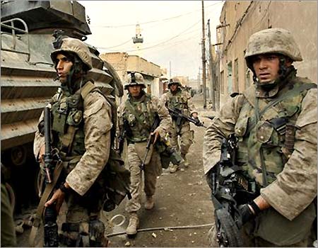 Marines Fallujah, Iraq  (12 Nov 2004)